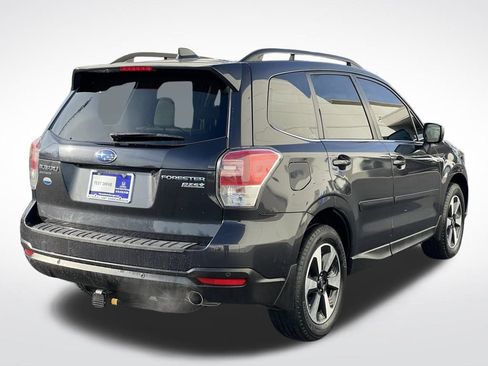 Used 2017 Subaru Forester 2.5i Limited image 6