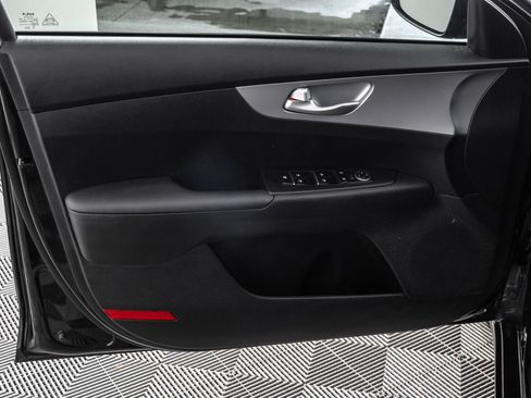 Used 2024 Kia Forte LXS FWD image 29