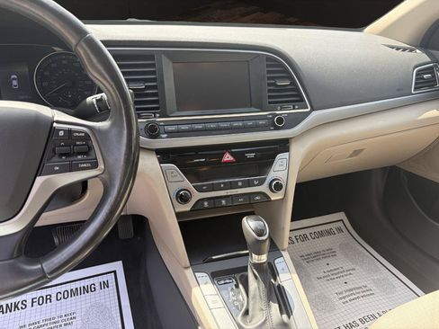 Used 2017 Hyundai Elantra SE w/ SE A/T Tech Package 03 FWD image 15