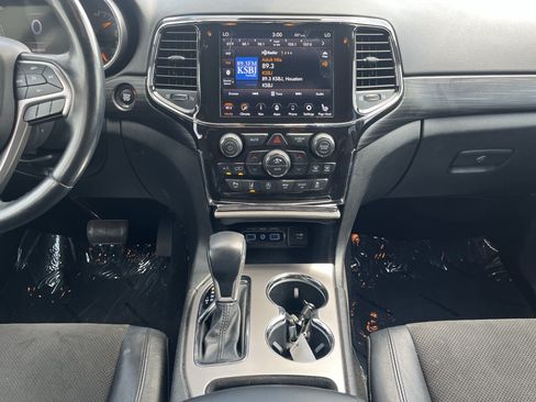 Used 2021 Jeep Grand Cherokee Laredo X RWD image 26