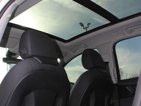 Used 2023 Audi Q7 3.0T Premium Plus image 19