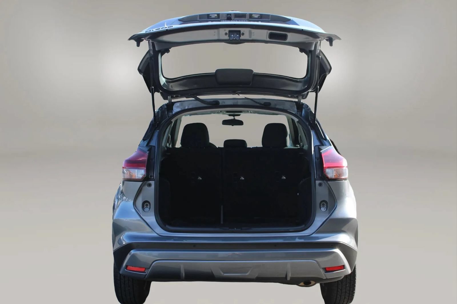 Used 2024 Nissan Kicks S FWD image 34