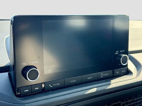 Used 2023 Honda Accord LX image 11