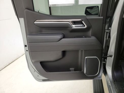 Used 2025 Chevrolet Silverado 1500 LTZ image 49