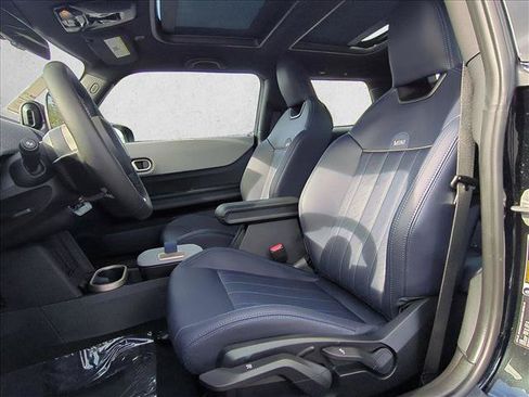Used 2026 MINI Cooper 2-Door Hardtop FWD image 4