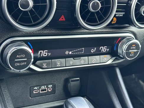 Used 2022 Nissan Sentra SR w/ Midnight Edition image 19