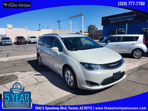 Used 2017 Chrysler Pacifica Touring-L Plus w/ Advanced Safetytec Group image 7