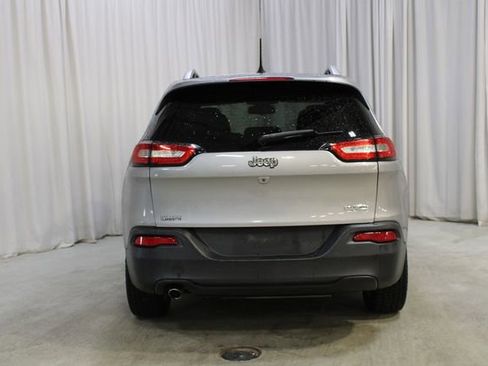 Used 2015 Jeep Cherokee Latitude image 24