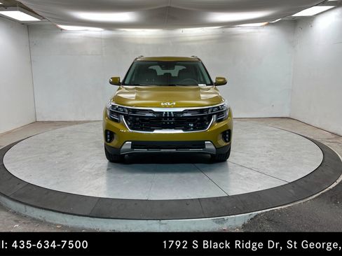 Used 2024 Kia Seltos SX w/ SX Sunroof Package image 8