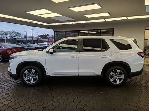 Used 2024 Honda Pilot EX-L image 8