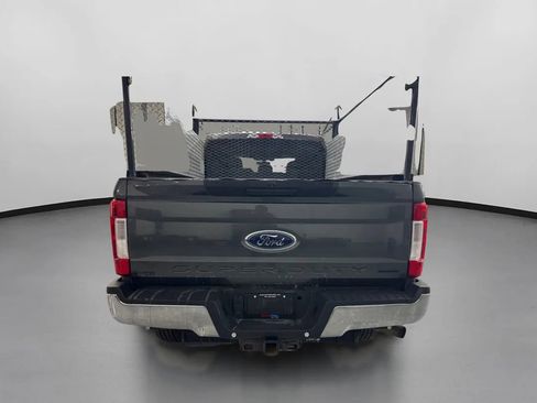 Used 2019 Ford F250 XLT image 8