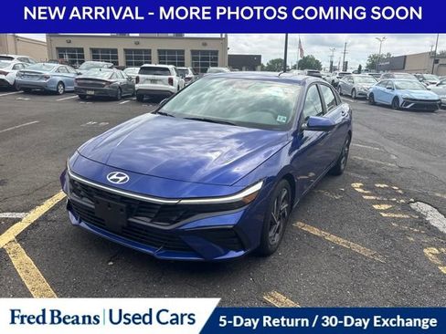 Certified 2024 Hyundai Elantra SEL w/ Convenience Package FWD image 1
