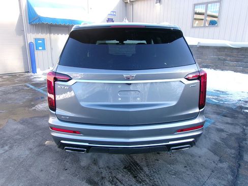 Used 2020 Cadillac XT6 Premium Luxury image 4