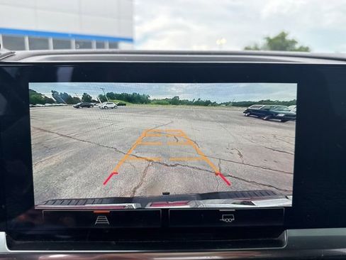 Used 2022 GMC Sierra 1500 Elevation AWD/4WD image 10