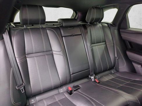 Used 2019 Land Rover Range Rover Velar R-Dynamic SE AWD/4WD image 23