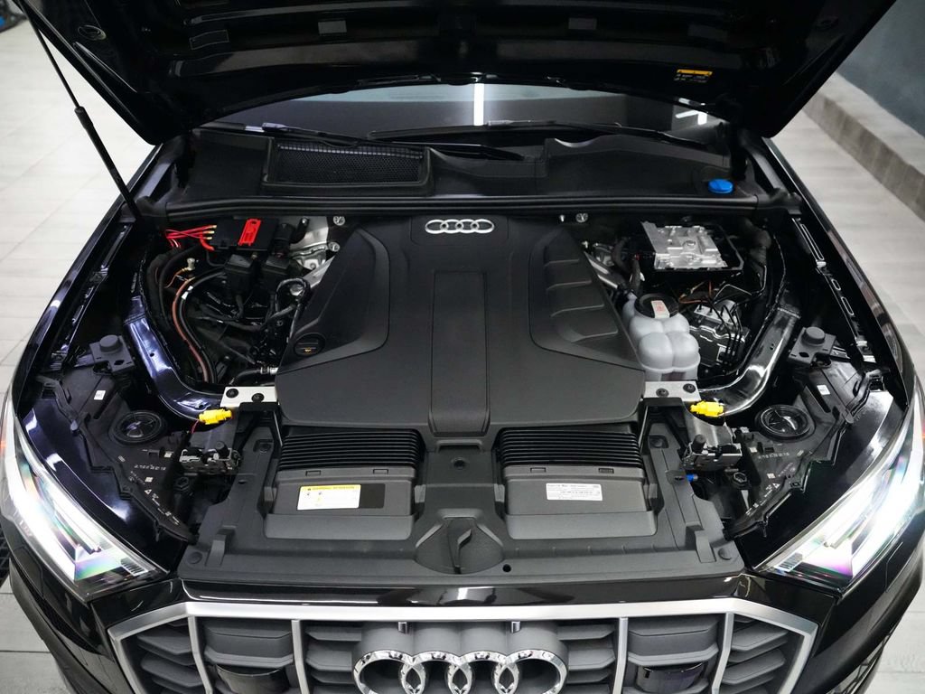 Used 2023 Audi Q7 2.0T Premium w/ Convenience Package AWD/4WD image 45