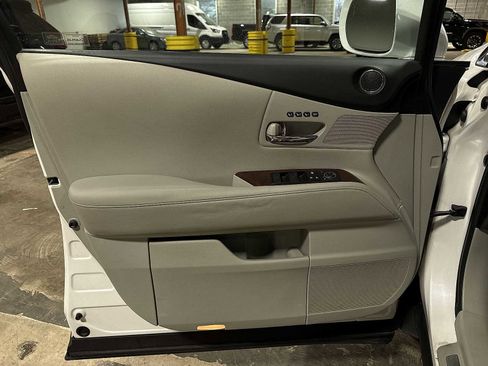 Used 2011 Lexus RX 350 AWD w/ Premium Pkg image 31