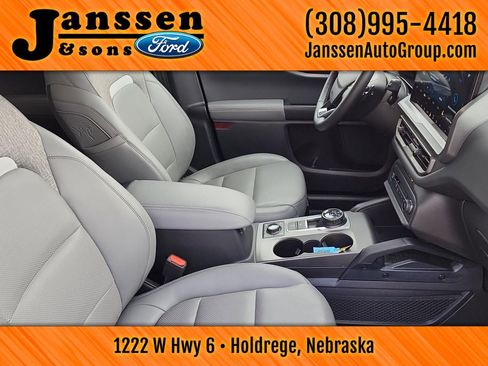 Used 2025 Ford Bronco Sport Badlands image 7