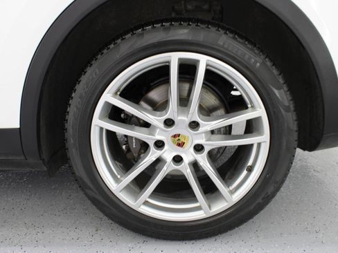 Used 2020 Porsche Cayenne AWD/4WD image 77
