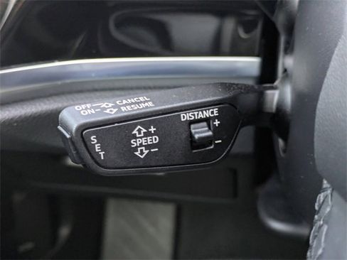 Used 2024 Audi Q3 2.0T Premium image 33