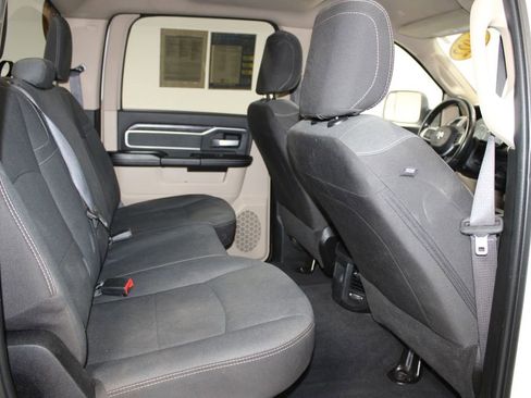 Used 2022 RAM 3500 Big Horn image 31