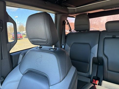 Used 2024 Ford Bronco Big Bend image 11