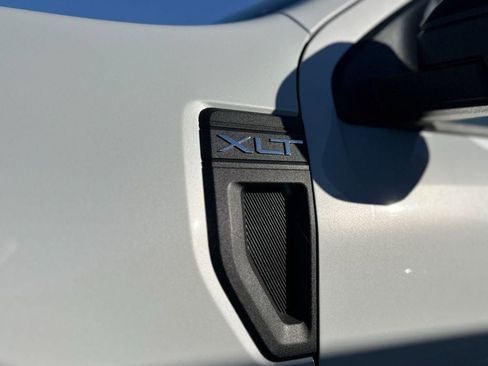 New 2025 Ford Maverick XLT image 53