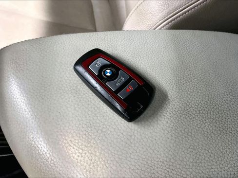 Used 2016 BMW 228i Convertible image 12