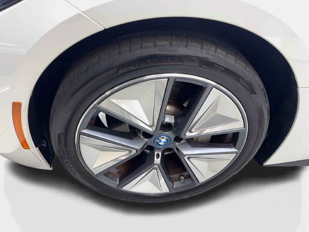 Used 2024 BMW i4 eDrive35 w/ Convenience Package RWD image 90