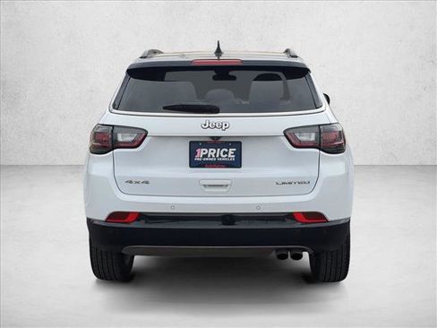 Used 2022 Jeep Compass Limited w/ Elite Group image 7