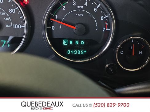 Used 2015 Jeep Wrangler Unlimited Rubicon w/ Dual Top Group AWD/4WD image 17