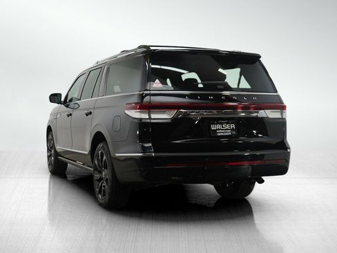 Used 2022 Lincoln Navigator L Reserve w/ Equipment Group 201A image 4