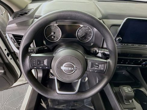 Certified 2024 Nissan Rogue S image 19