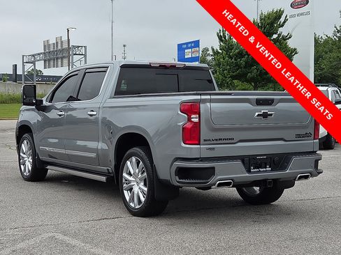 Used 2024 Chevrolet Silverado 1500 High Country w/ High Country Premium Package AWD/4WD image 4
