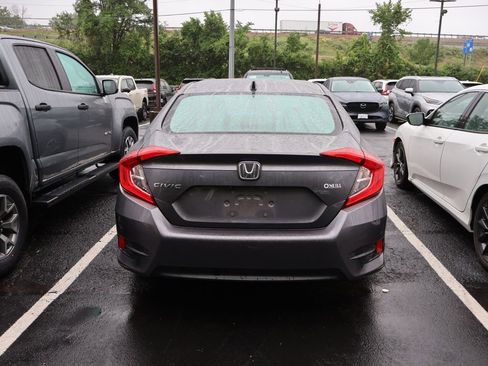 Used 2018 Honda Civic EX image 6