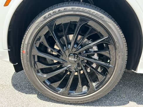 New 2026 Lincoln Aviator Reserve AWD/4WD image 13