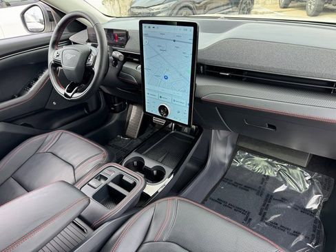 Used 2025 Ford Mustang Mach-E Premium w/ Sport Appearance Package image 20