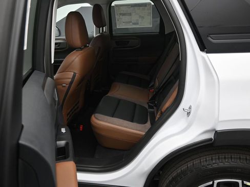 New 2026 Ford Bronco Sport Outer Banks AWD/4WD image 18