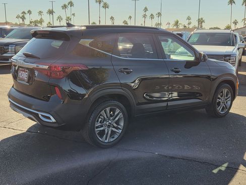 Used 2023 Kia Seltos S image 5