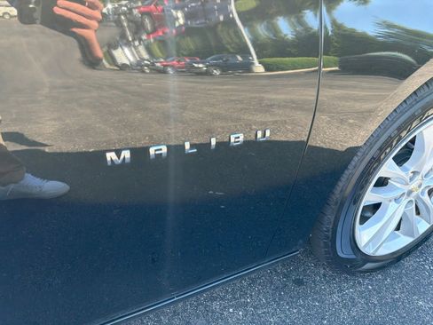 Used 2016 Chevrolet Malibu LT FWD image 29