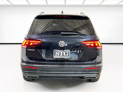 Used 2020 Volkswagen Tiguan S image 5