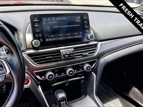 Used 2018 Honda Accord Sport image 15
