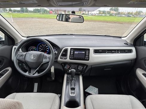 Used 2021 Honda HR-V LX image 18