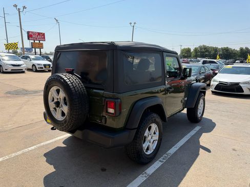 Used 2021 Jeep Wrangler Sport AWD/4WD image 5
