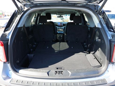 Used 2022 Ford Explorer XLT w/ Class IV Trailer Tow Package image 14