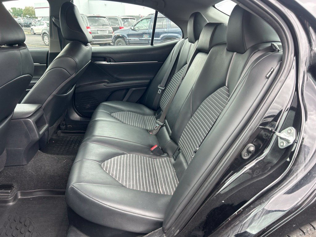 Used 2023 Toyota Camry SE w/ Convenience Package FWD image 7