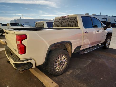 Used 2022 Chevrolet Silverado 2500 High Country image 4