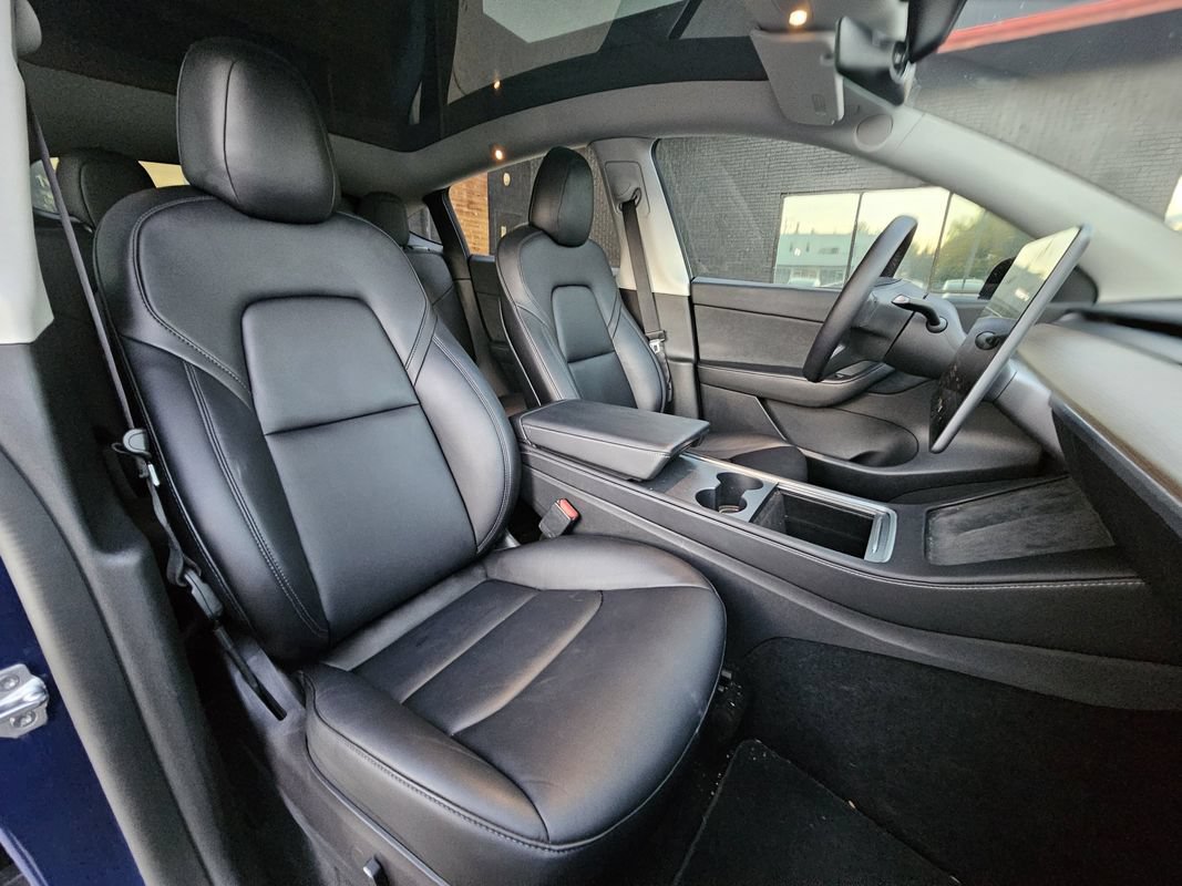 Used 2022 Tesla Model Y Performance AWD/4WD image 4