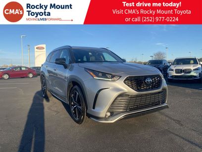 Used 2022 Toyota Highlander XSE
