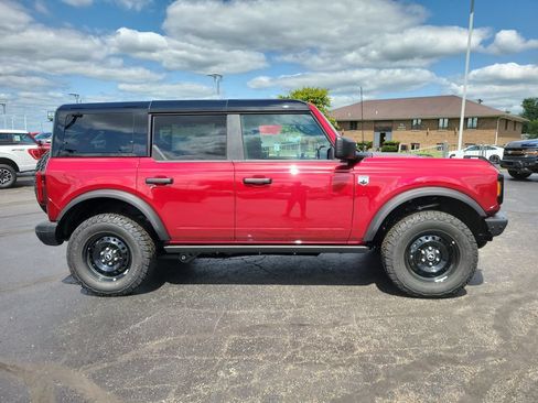 New 2026 Ford Bronco Big Bend w/ Black Diamond Package AWD/4WD image 3